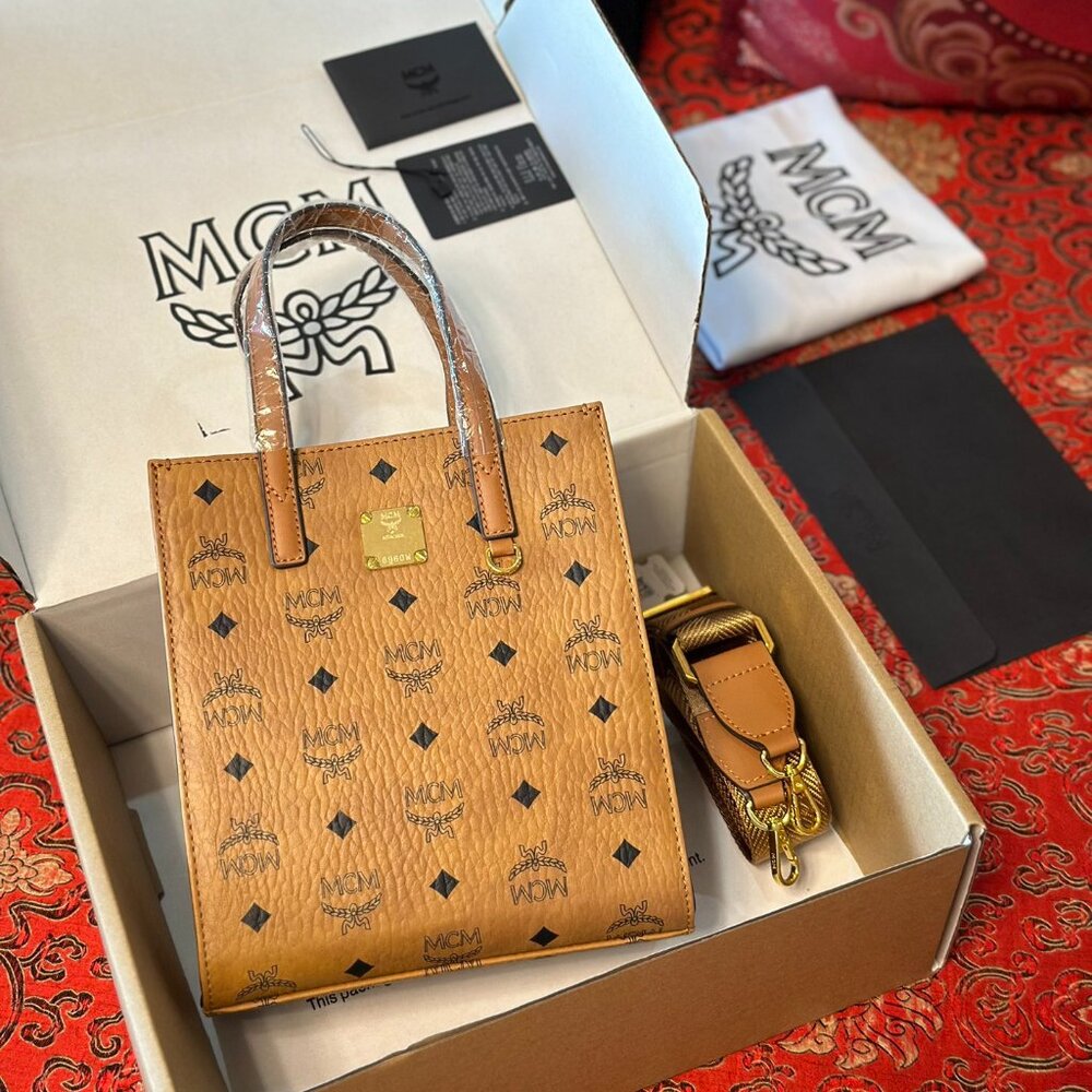 NEW MCM  Tote Bag in Visetos and Nappa Leather